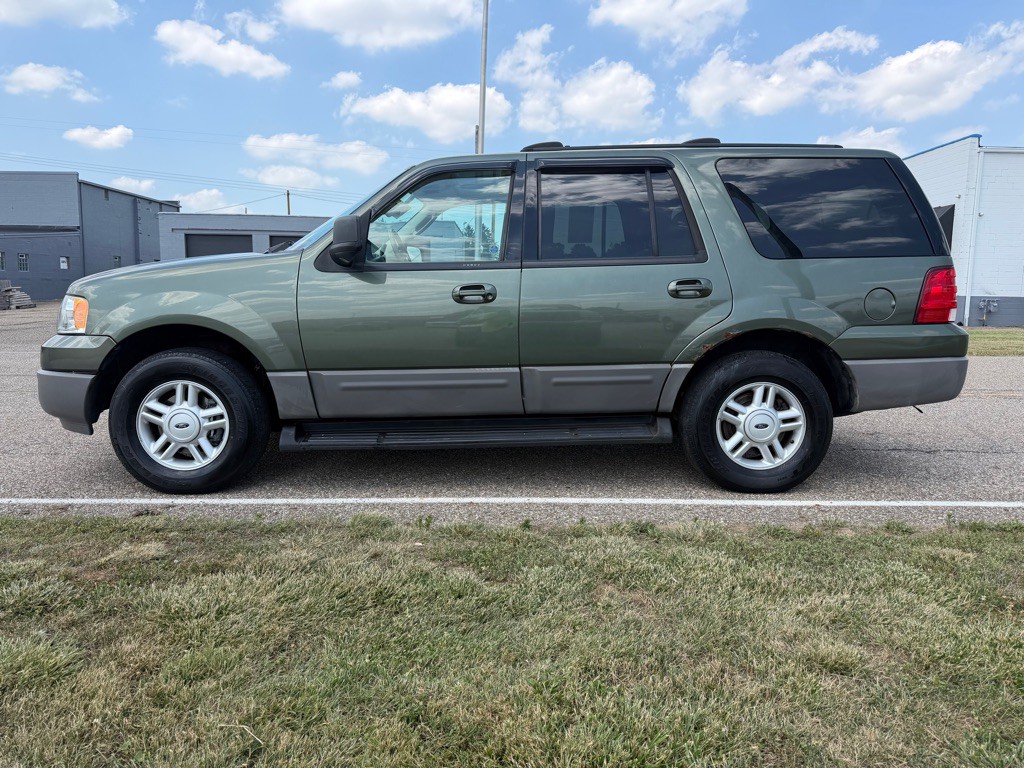 2003 Ford Expedition Image 8