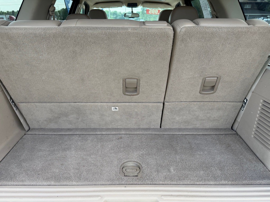 2003 Ford Expedition Image 16