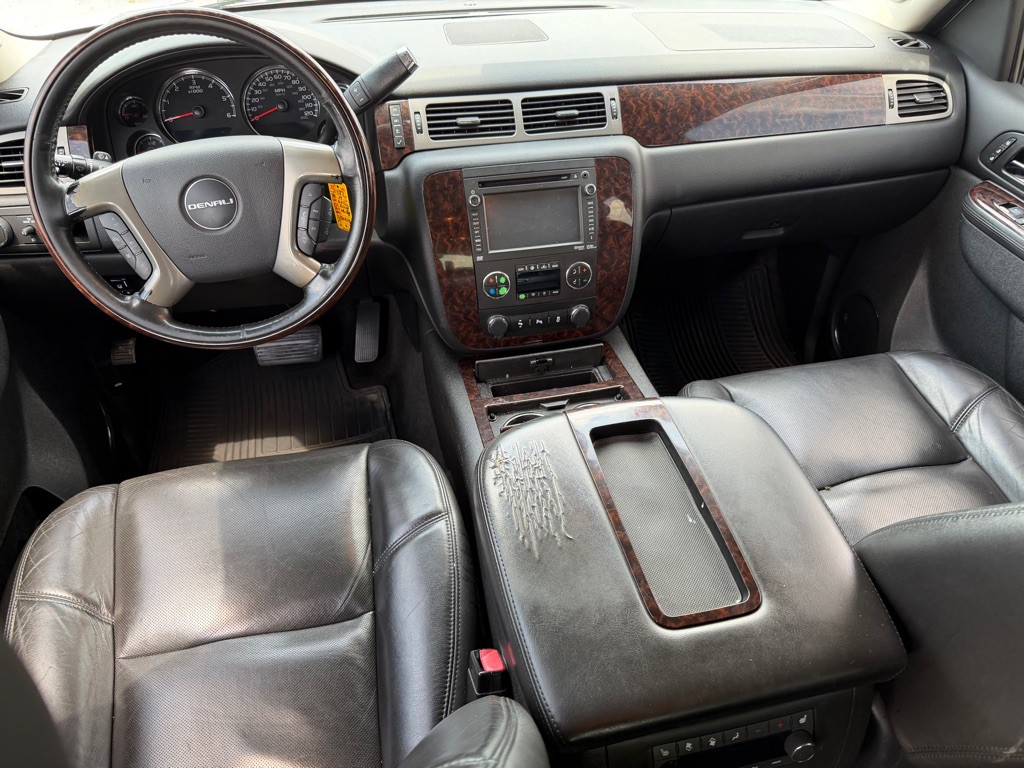 2014 GMC Yukon Image 10