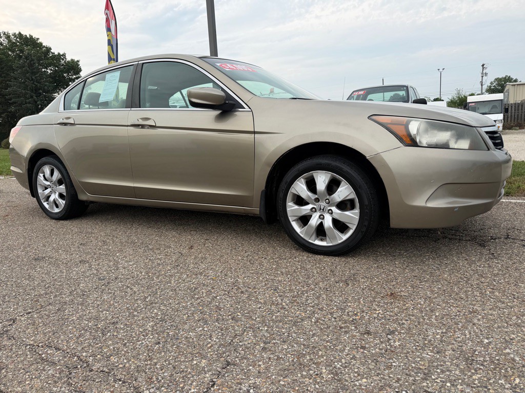 2010 Honda Accord Image 1