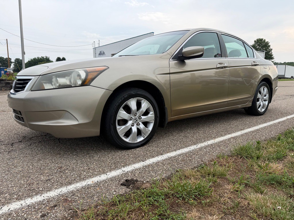 2010 Honda Accord Image 3