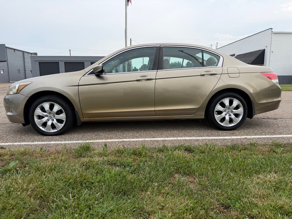2010 Honda Accord Image 8