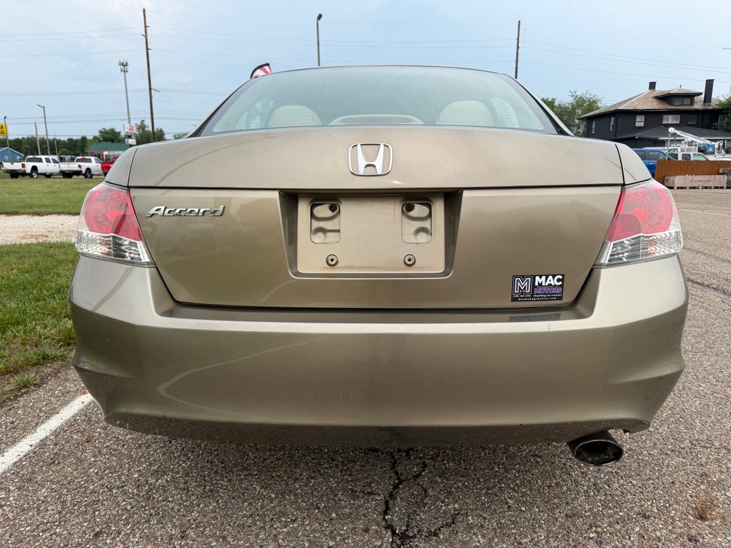 2010 Honda Accord Image 14