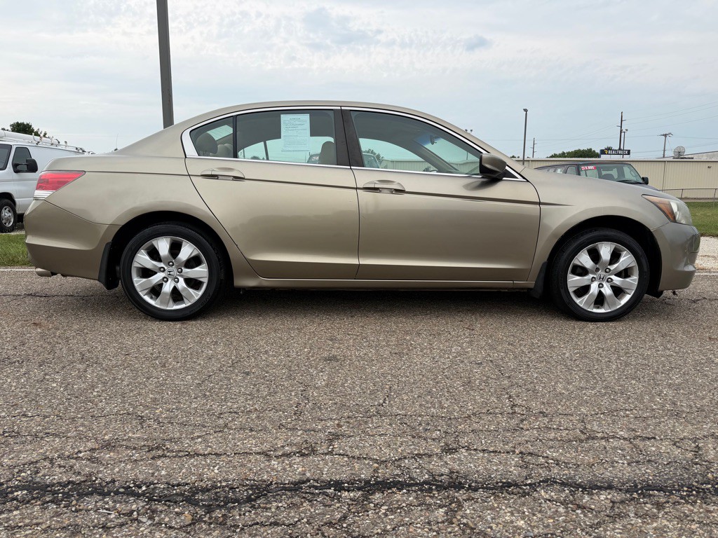 2010 Honda Accord Image 19