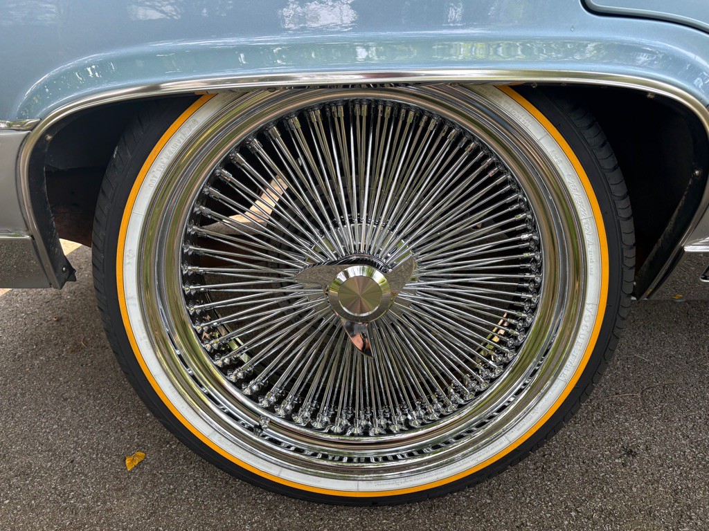 1992 Cadillac Brougham Image 33