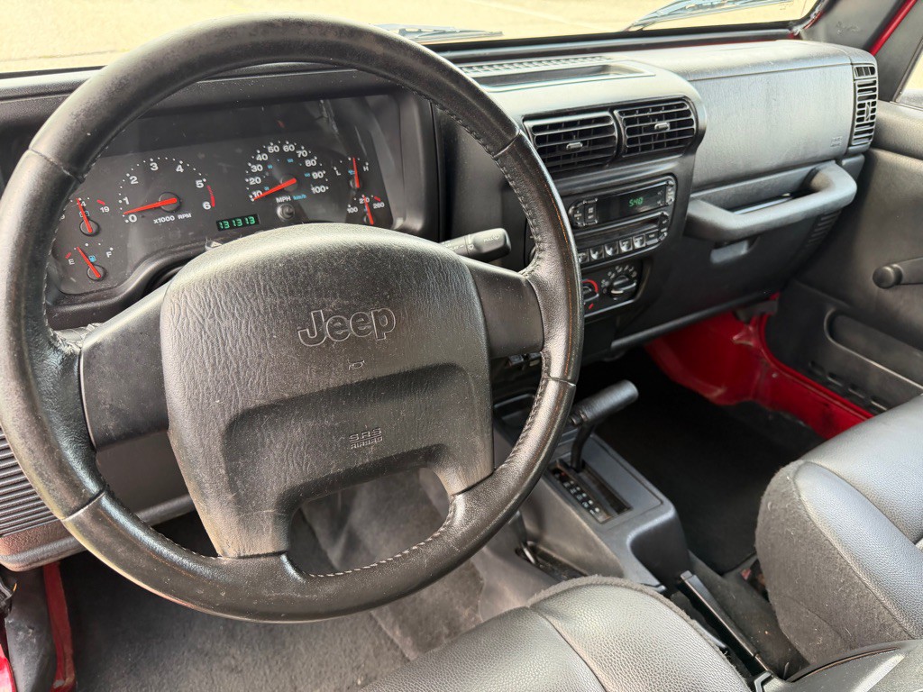 2003 Jeep Wrangler Image 10