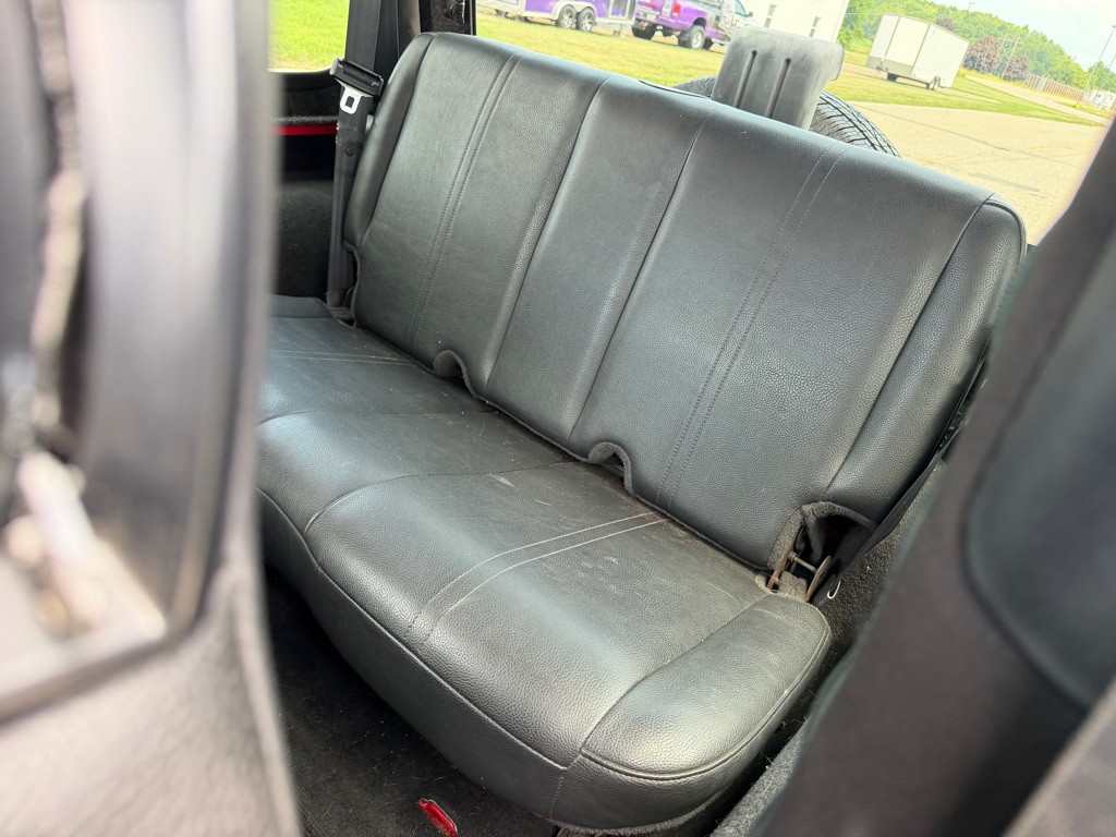 2003 Jeep Wrangler Image 12