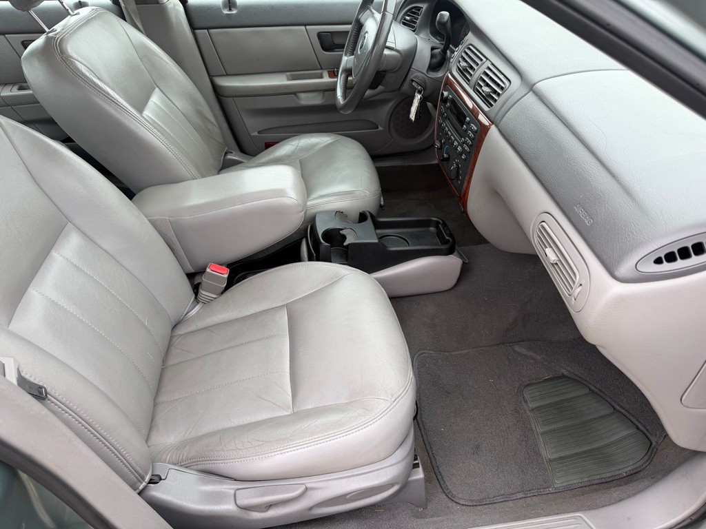 2005 Mercury Sable Image 11