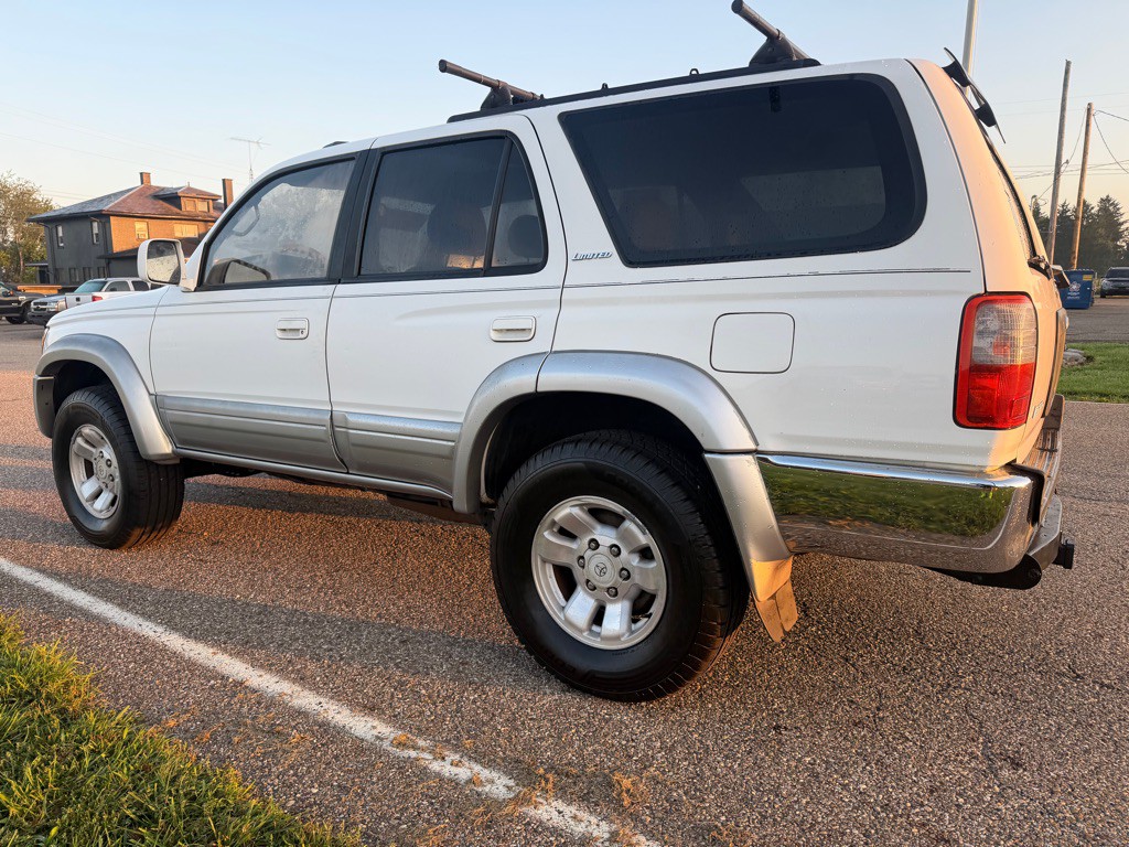 1998 Toyota 4Runner Image 7