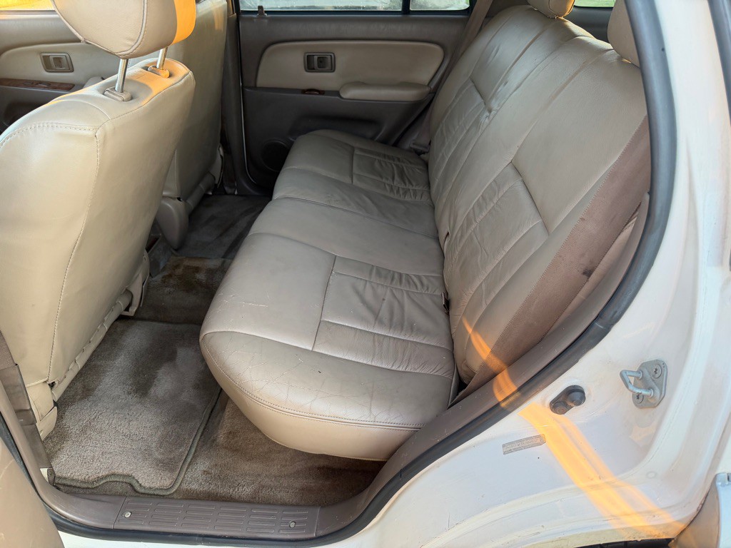 1998 Toyota 4Runner Image 12