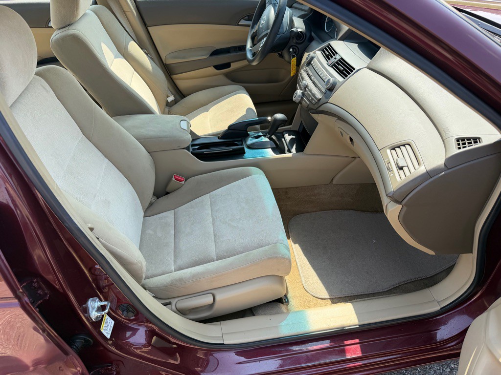2009 Honda Accord Image 11