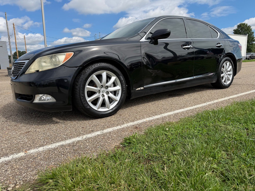 2007 Lexus LS 460 Image 3