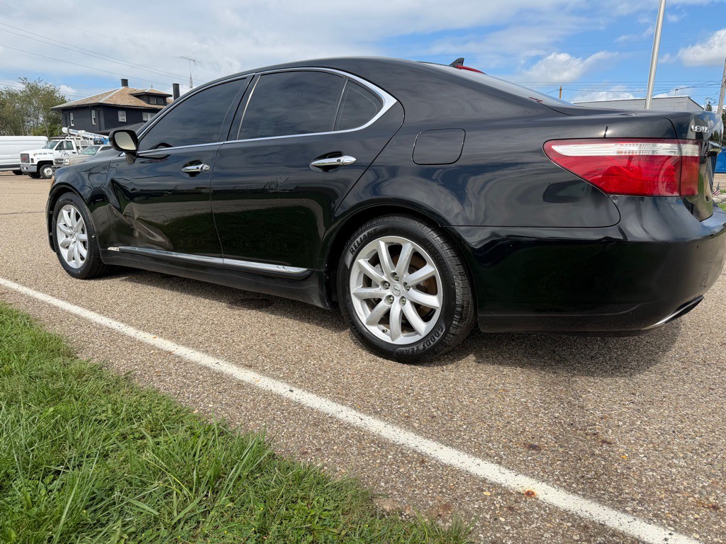 2007 Lexus LS 460 Image 7