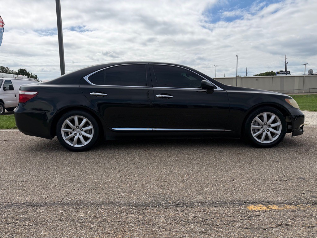 2007 Lexus LS 460 Image 19
