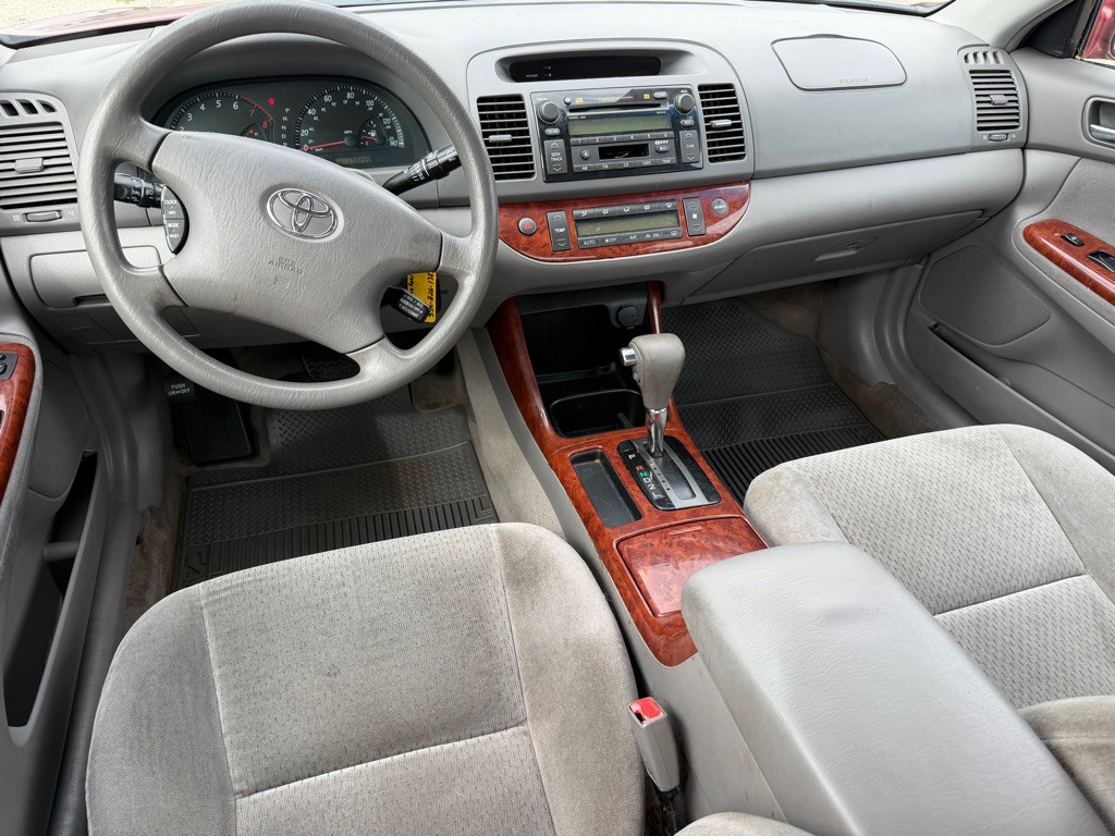2003 Toyota Camry Image 11