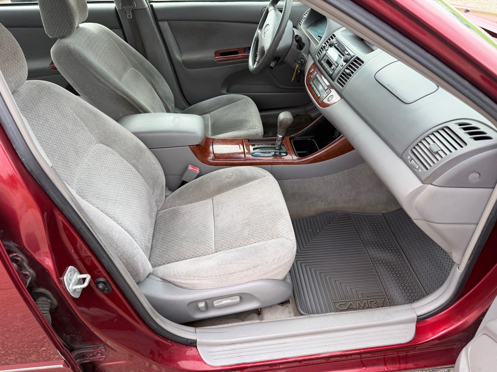 2003 Toyota Camry Image 12