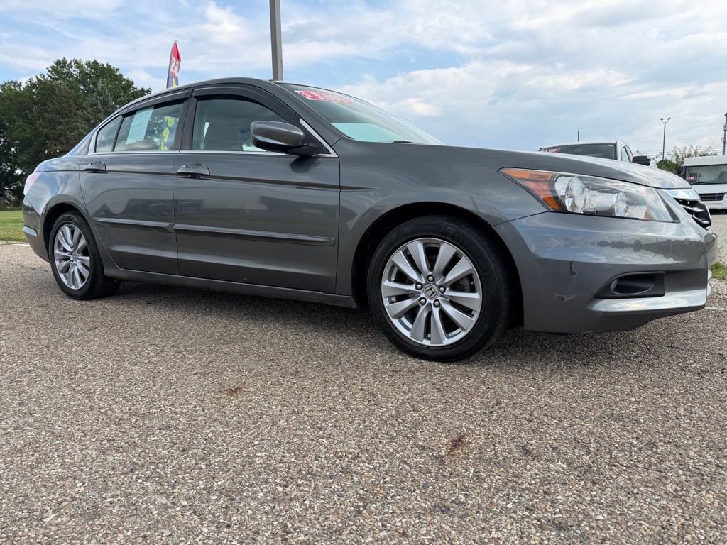 2012 Honda Accord Image 1