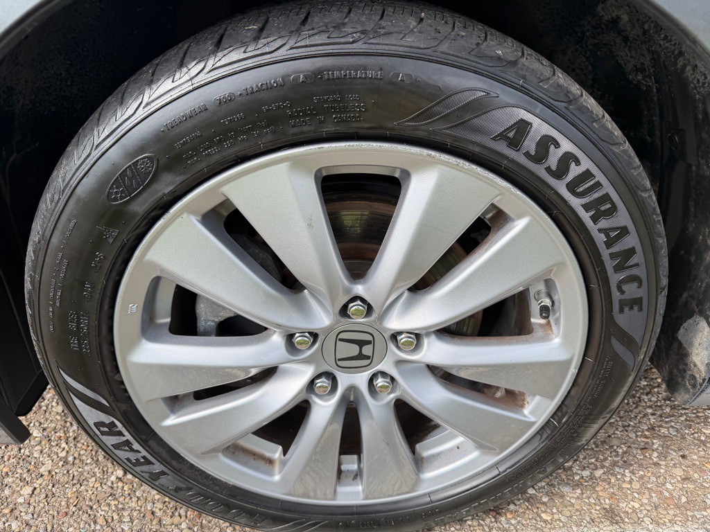 2012 Honda Accord Image 17
