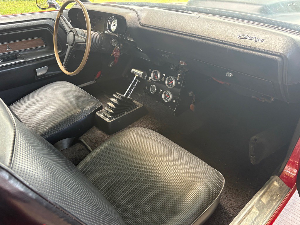 1970 Dodge Challenger Image 14