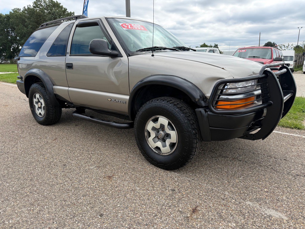 1998 Chevrolet Blazer Image 1