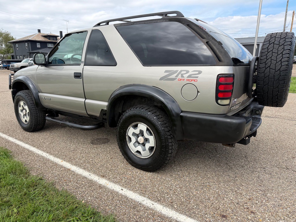 1998 Chevrolet Blazer Image 7