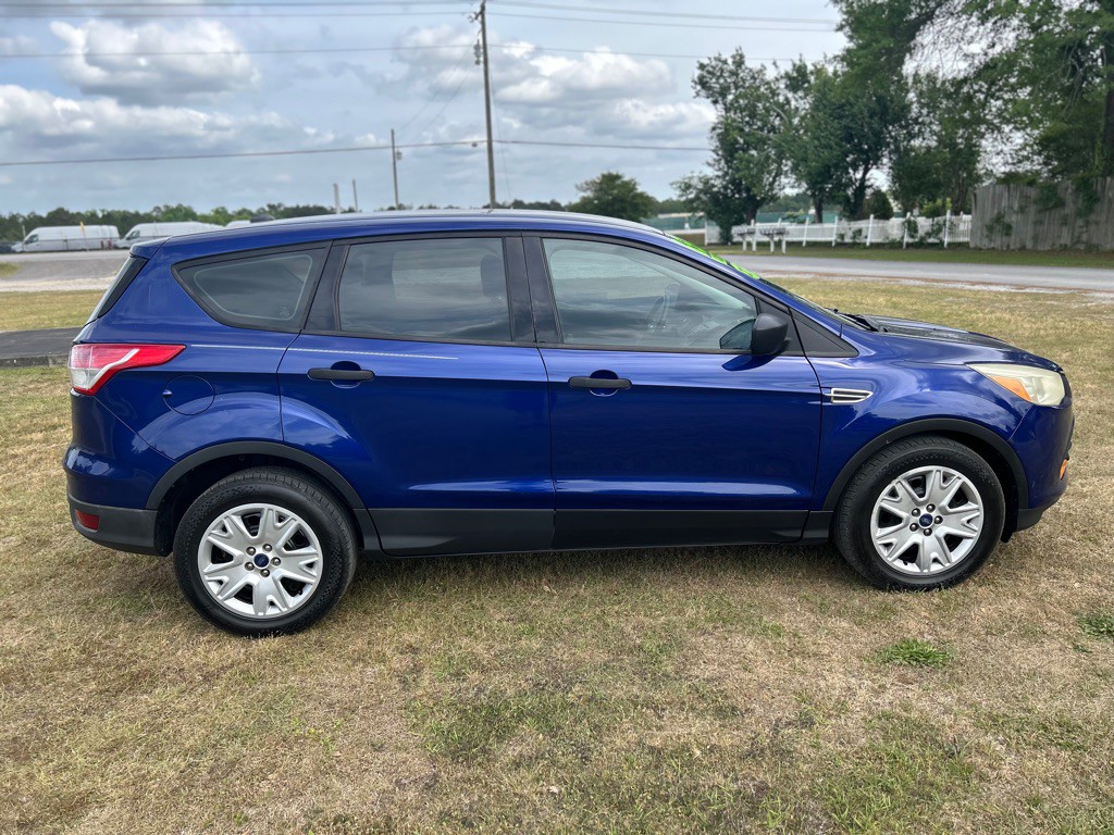 2013 Ford Escape Image 2