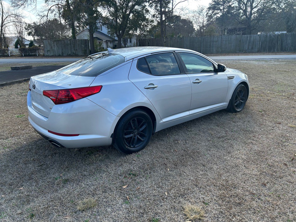 2013 Kia Optima Image 3