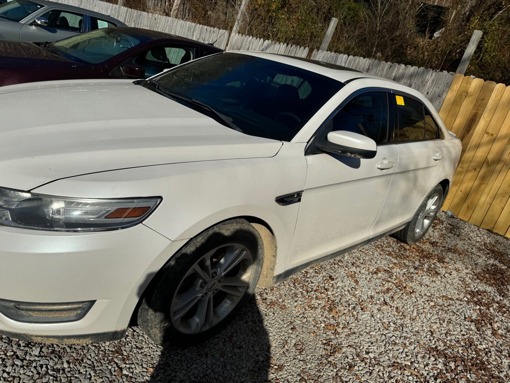 2013 Ford Taurus Image 3