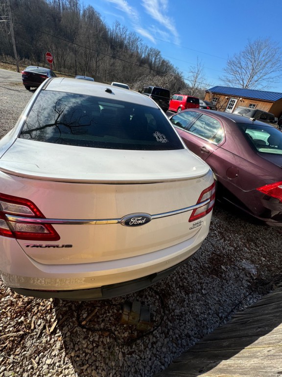 2013 Ford Taurus Image 4