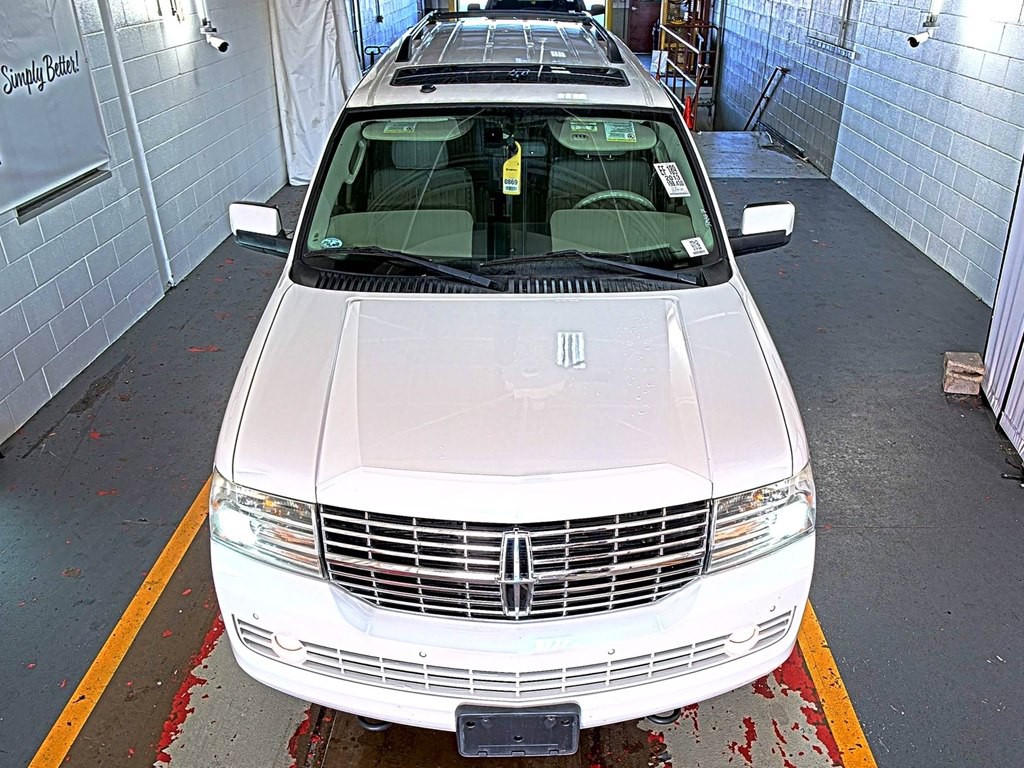 2013 Lincoln Navigator Image 10