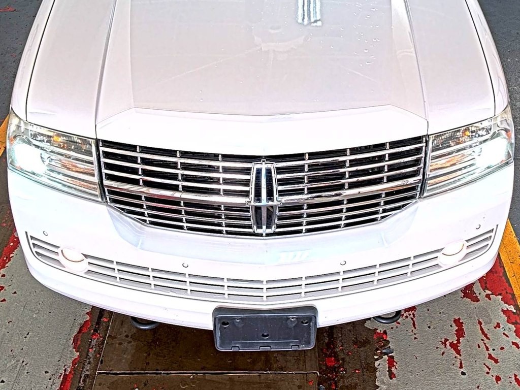 2013 Lincoln Navigator Image 11