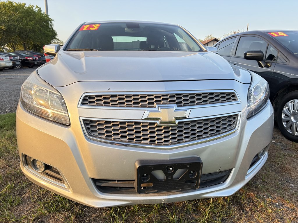 2013 Chevrolet Malibu Image 4