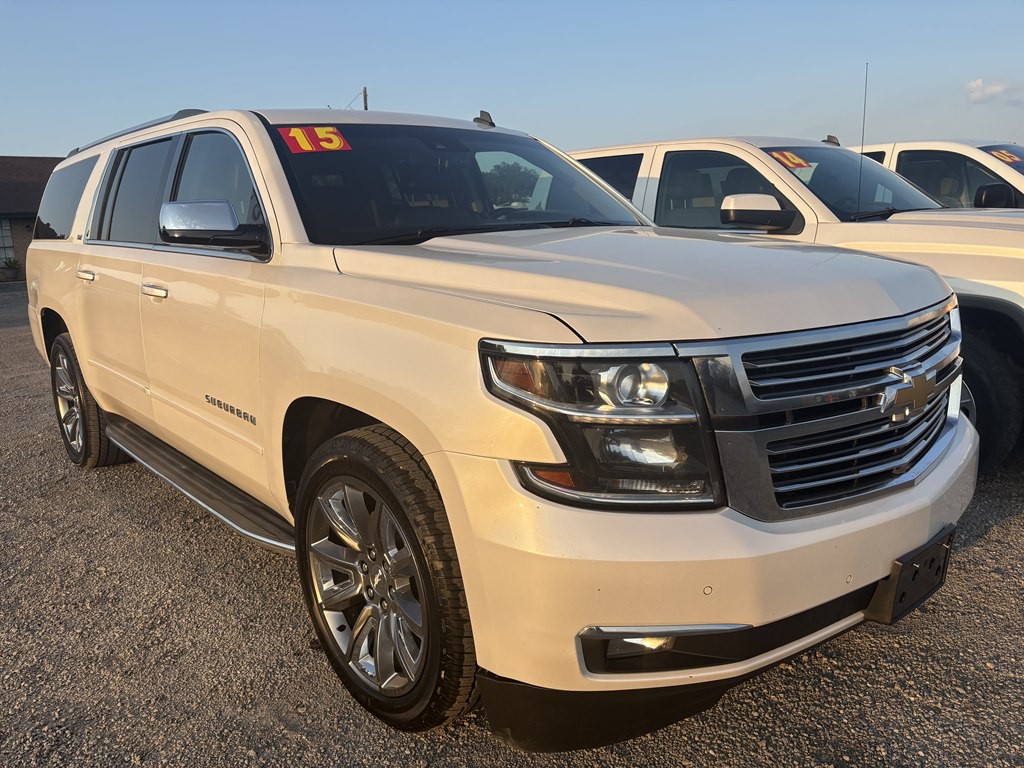 2015 Chevrolet Suburban Image 1