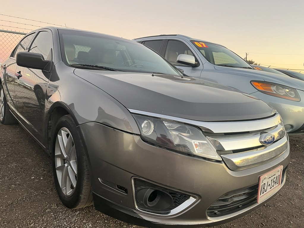 2012 Ford Fusion Image 2