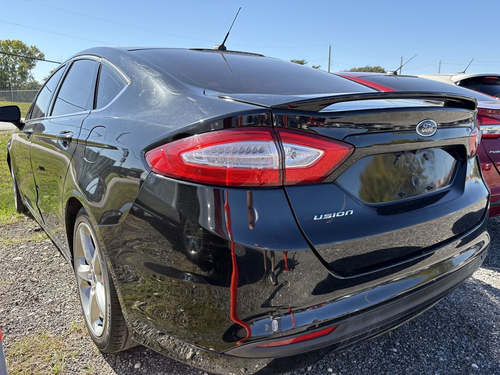 2016 Ford Fusion Image 2