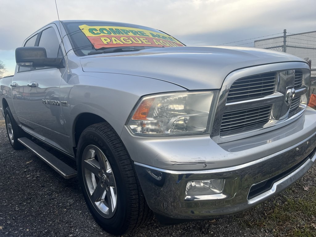 2012 Dodge Ram 1500 Image 2