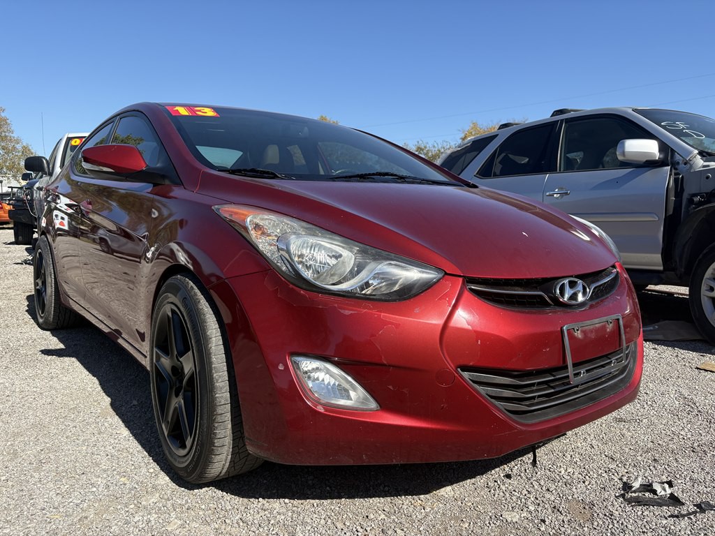 2013 Hyundai Elantra Image 1