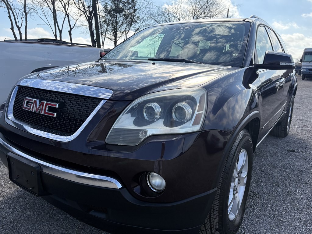 2009 GMC Acadia Image 2