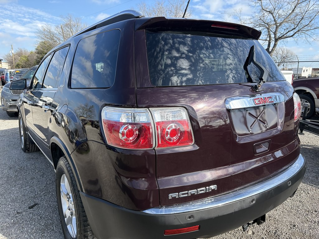 2009 GMC Acadia Image 3