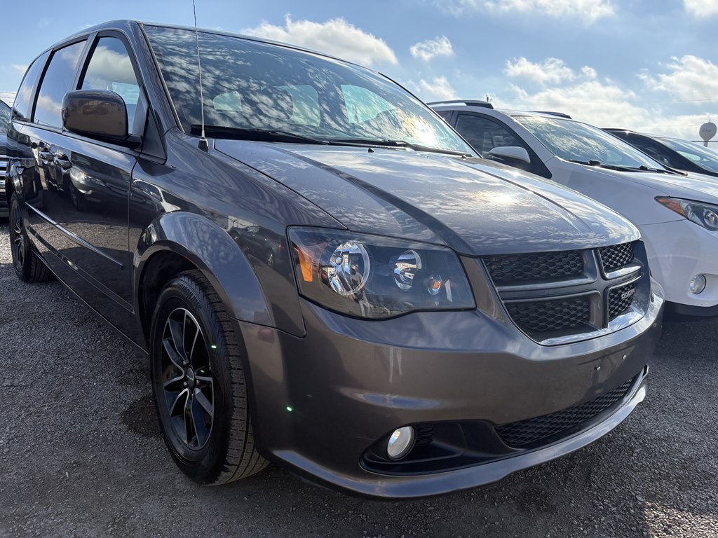 2017 Dodge Grand Caravan Image 2
