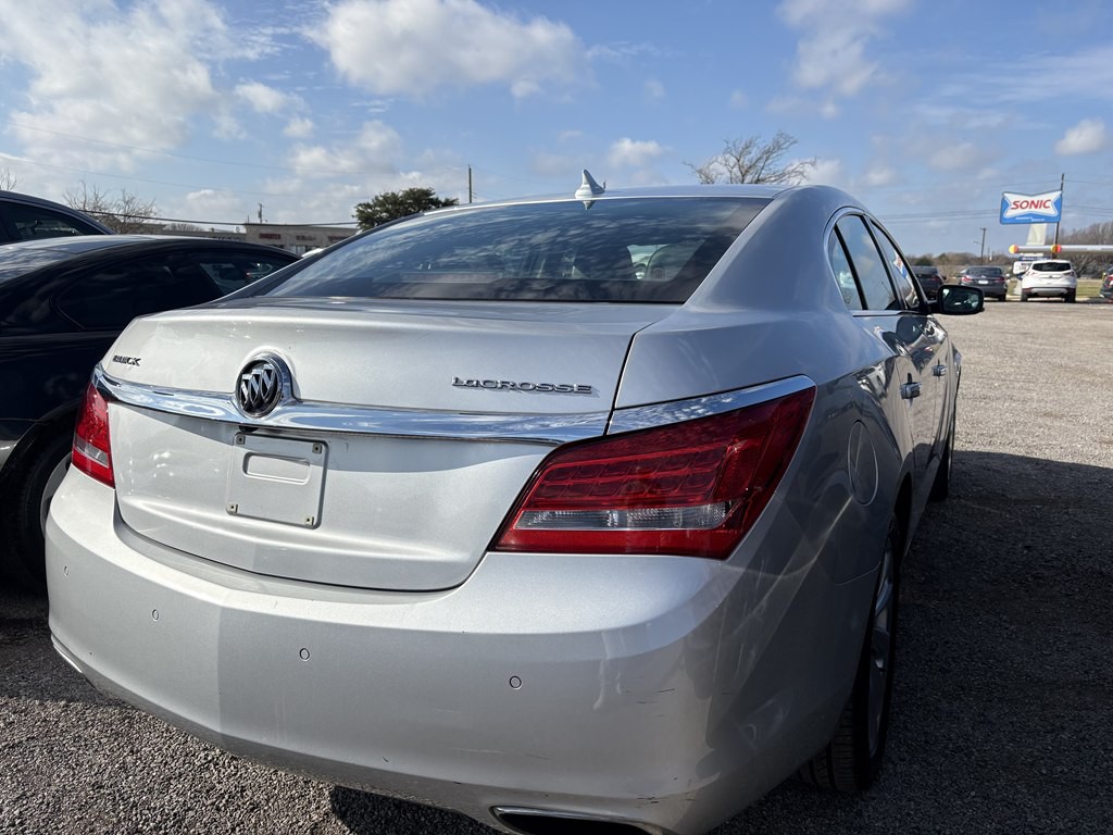 2014 Buick Lacrosse Image 2