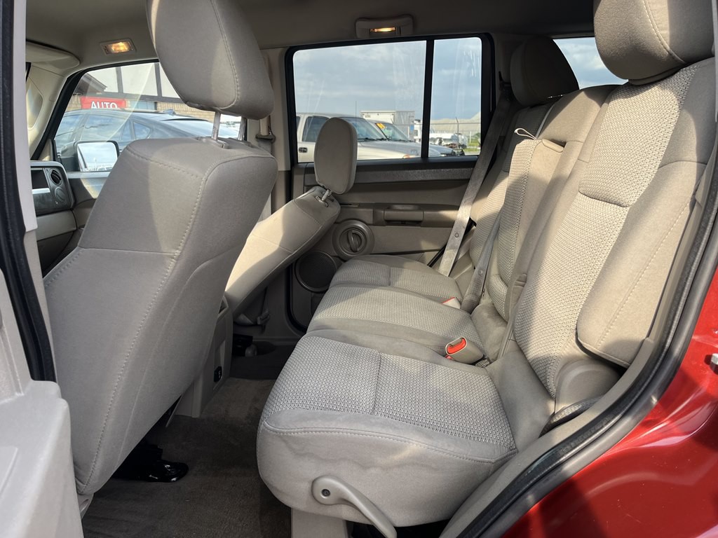 2008 Jeep Commander Image 8