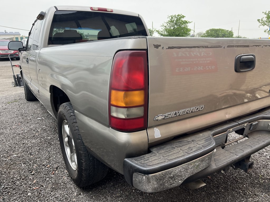 2000 GMC Sierra Image 9