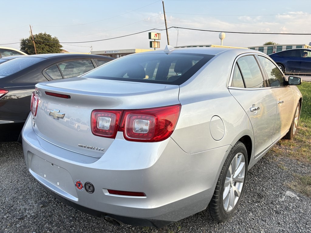 2013 Chevrolet Malibu Image 4