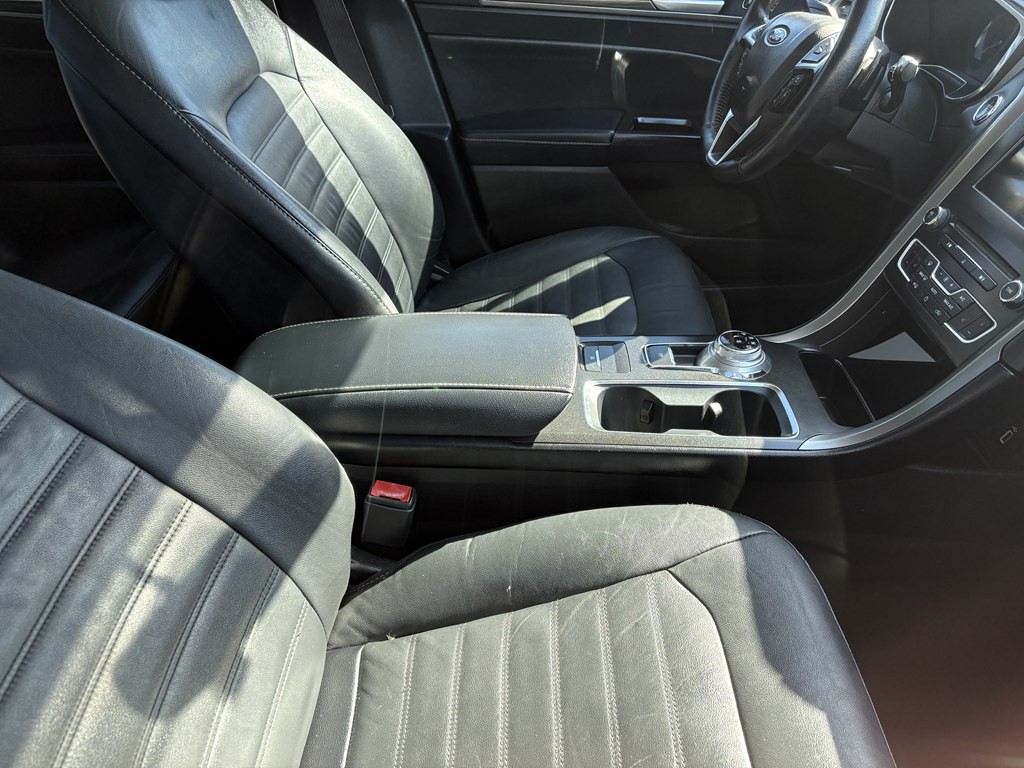 2017 Ford Fusion Image 3