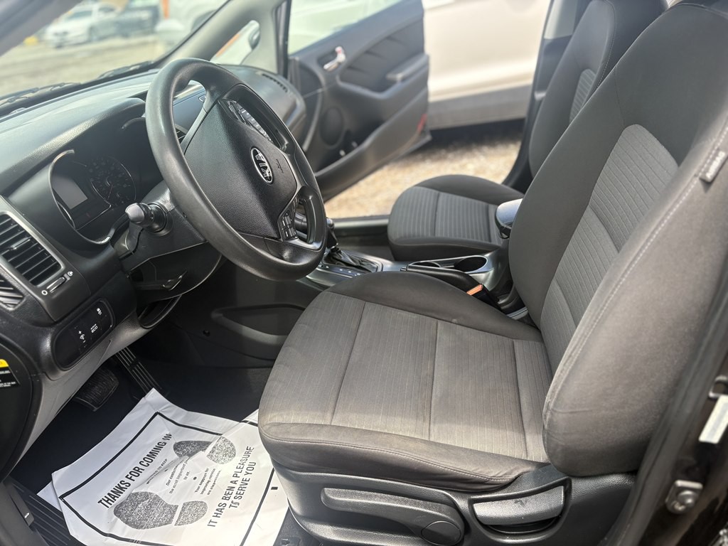 2015 Kia Forte Image 2