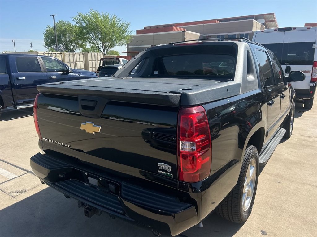 2007 Chevrolet Avalanche Image 8