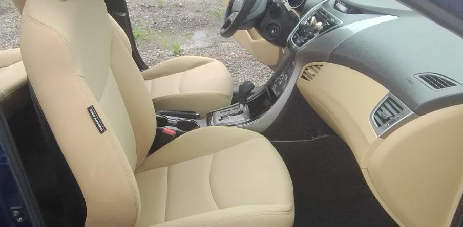 2013 Hyundai Elantra Image 3