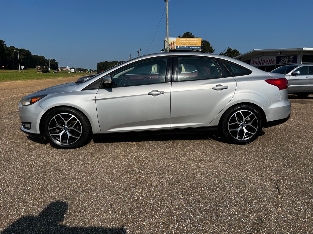 2018 Ford Focus Image 2
