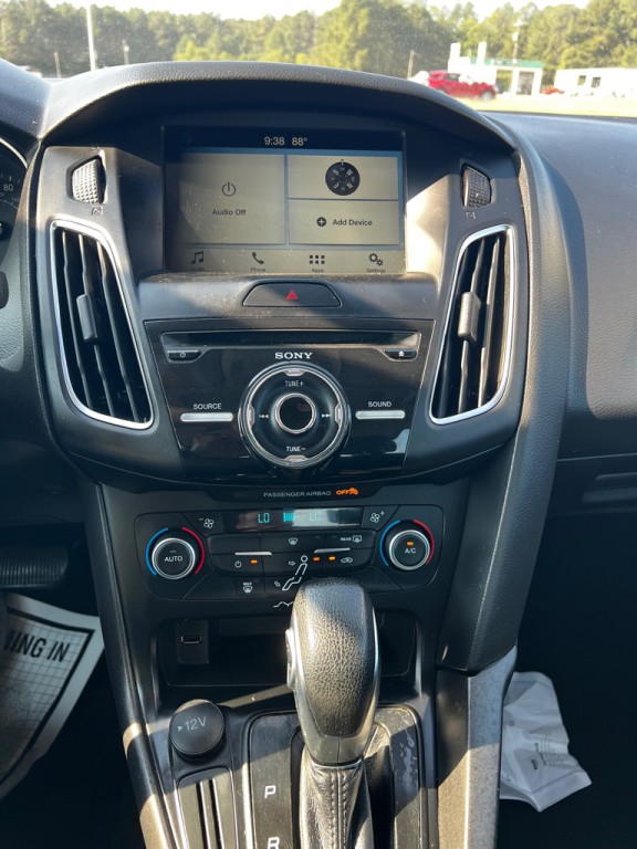 2018 Ford Focus Image 13